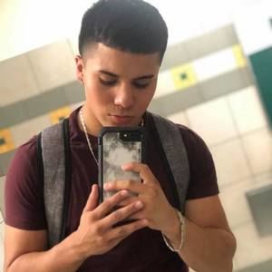 Meet your Posher, Cesar